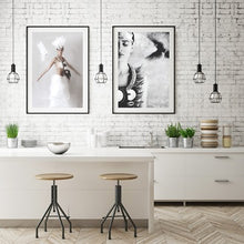 Ladda upp bild till gallerivisning, MANICHE poster 50x70 cm