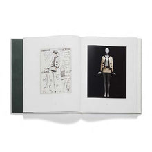 Ladda upp bild till gallerivisning, Karl Lagerfeld – A Line of Beauty
