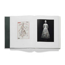 Ladda upp bild till gallerivisning, Karl Lagerfeld – A Line of Beauty
